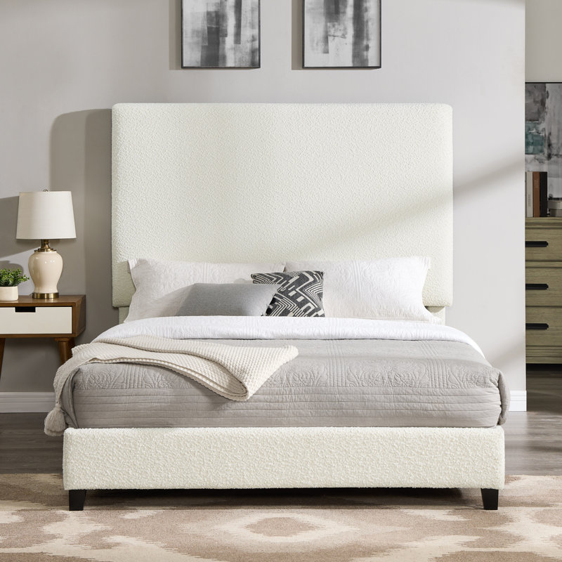 Grand lit plateforme tapissier blanc Boucle