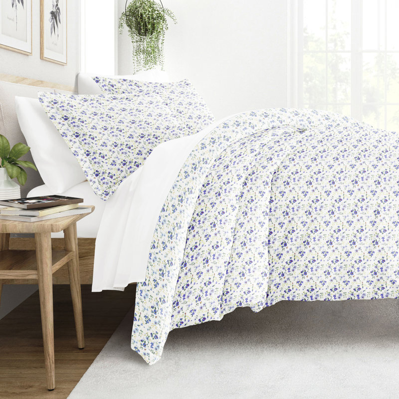 California King Blue Floral Polyester Bedding Bundle