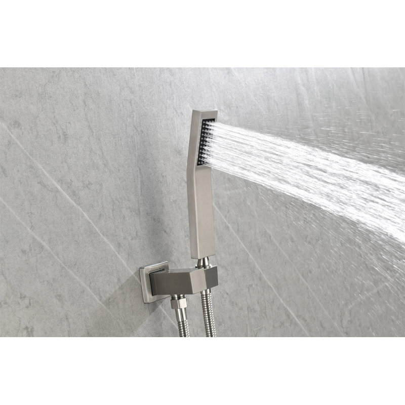 Système de douche avec pomme de douche, douche à main, boyau, garniture de valve, poignées à levier et niche, Nickel brossé