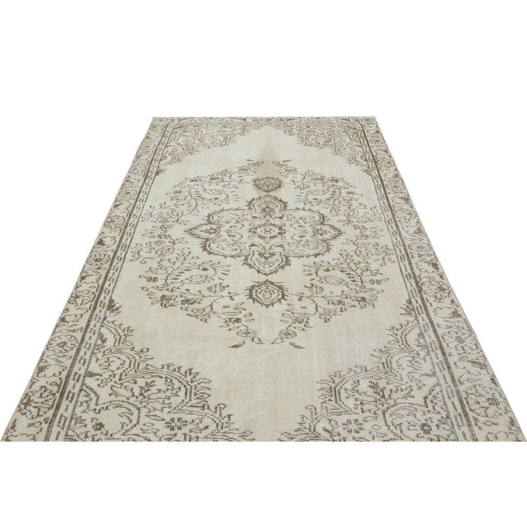 Square Maidenhead Hand Knotted Area Rug