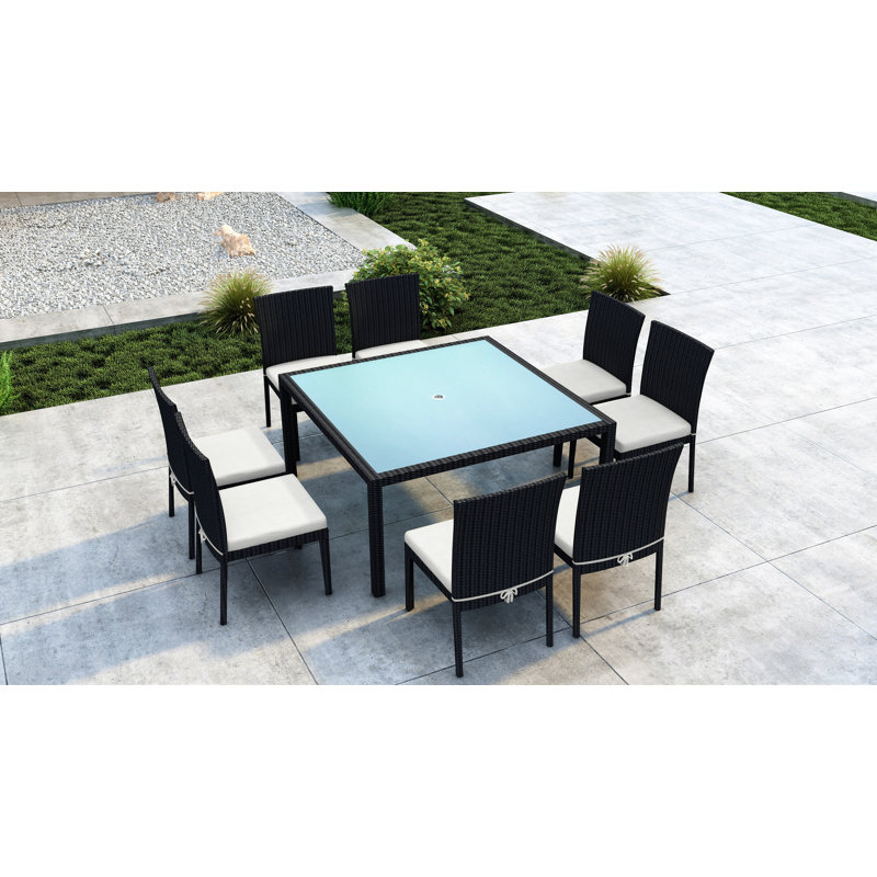 Ensemble repas 9 pièces avec coussin Sunbrella Thornaby, Toile Sunbrella® naturel