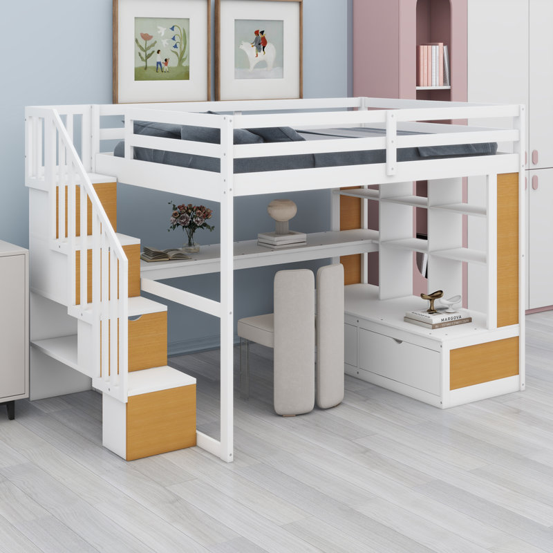 Lit mezzanine peu encombrant avec bureau intégré, tablettes ouvertes, tiroirs intégrés et escalier de rangement