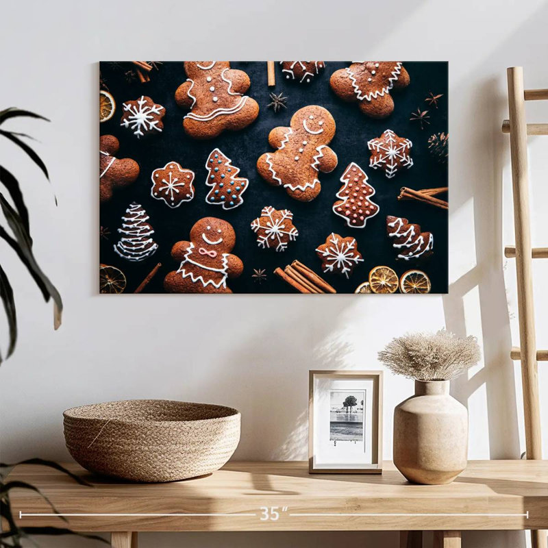 Yarlin Iced Gingerbread Cookies