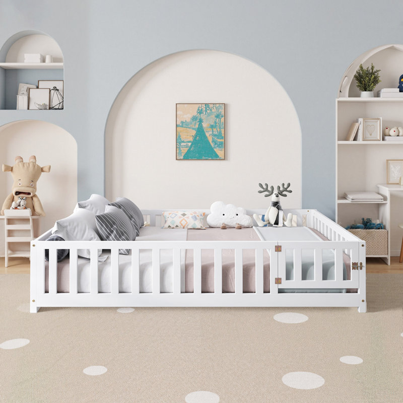 Lit plateforme double avec clôture et porte, White