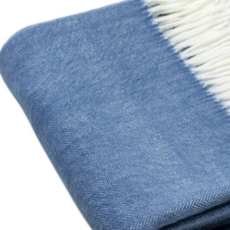 Jeté en peluche à chevrons Trio, L 59,71 po x l 49,87 po, Bleu