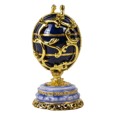 Figurines & Sculptures