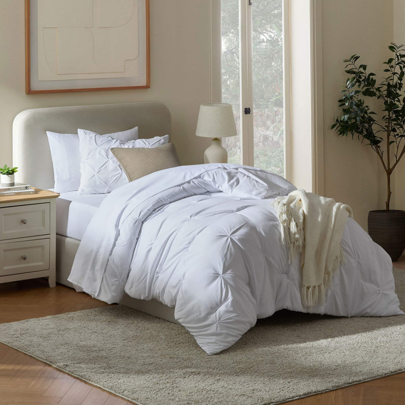 Ensemble d'édredon plissé avec draps Bed-in-a-Bag, Blanc, Édredon simple + 4 pièces supplémentaires