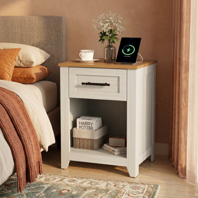 Table de chevet en bois d'ingénierie P 15,8 po x l 17,7 po x H 23,6 po avec station de charge CA USB Type-C, tiroir et tablette ouverte, capacité de poids de 110 lb pour le dortoir de chambre à coucher brun