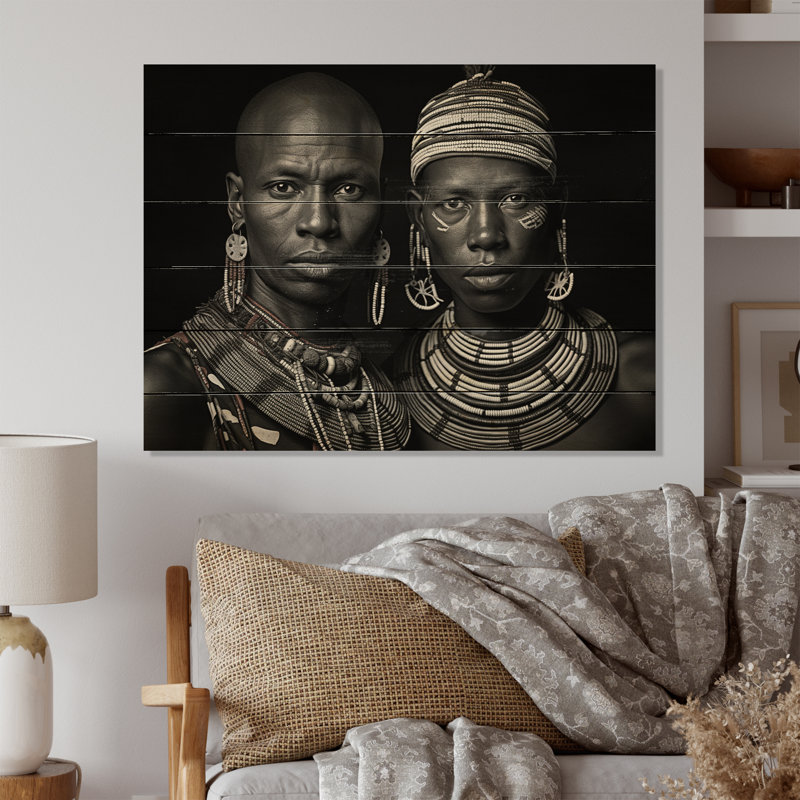 Guerrier africain Maasai sur bois, H 24 po x l 32 po x P 0,78 po