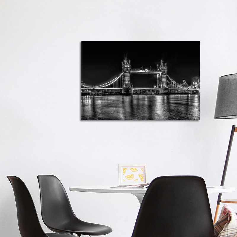 London by David Gardiner - Wrapped Canvas Print, 101.6 cm H x 66.04 cm W x 1.91 cm D