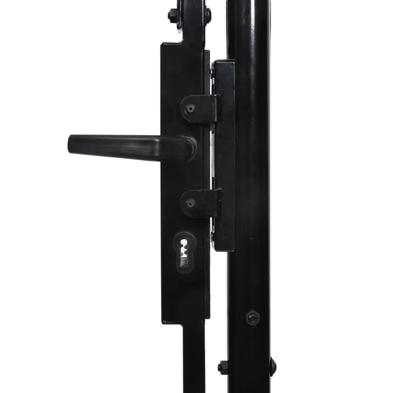 Lernig Black Metal Gate, 248cm H x 400cm W