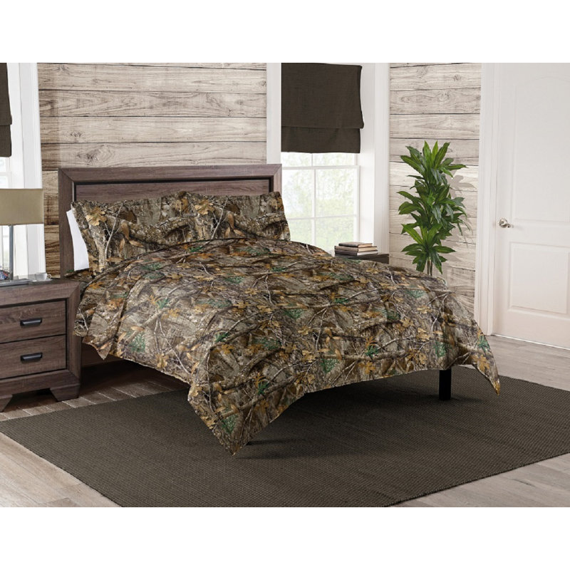 Realtree Edge Full Bed in a Bag Set with Green Leaves