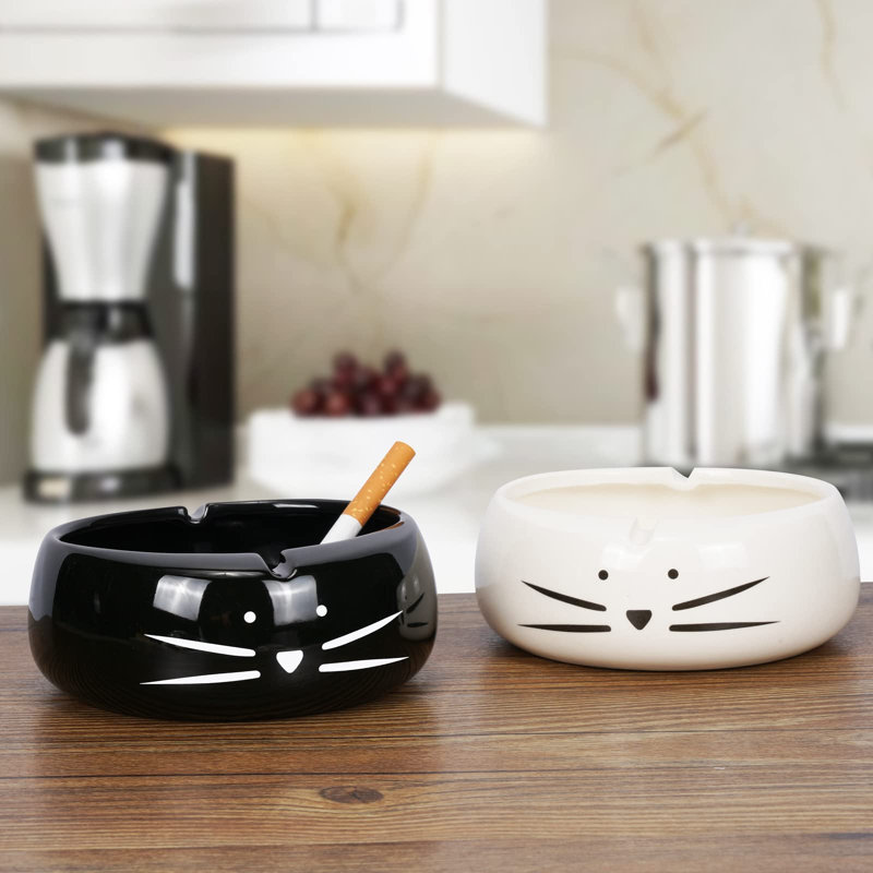 Mignon cendrier en céramique pour chat intérieur ou extérieur, noir et blanc