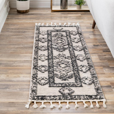 Gosnold Geometric Indoor Rug