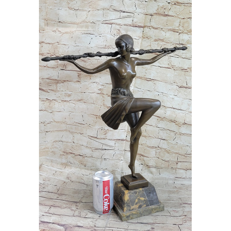 Figurines et sculptures Tarcio