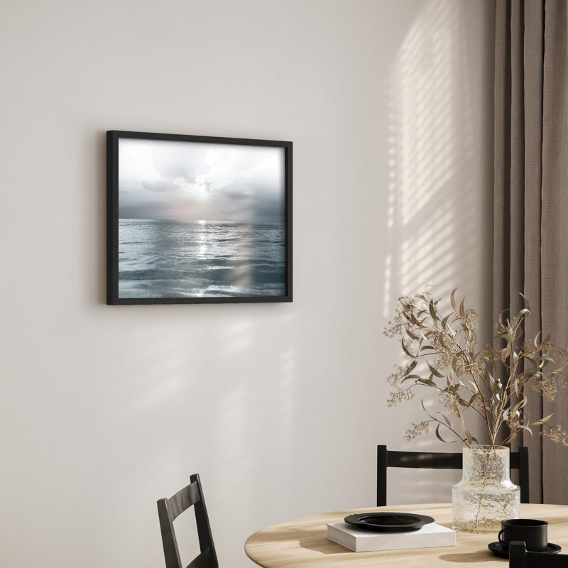 Petit soleil nuageux au-dessus de l'océan au crépuscule, Illustration moderne, petit décor, œuvre d'art moderne, Noir