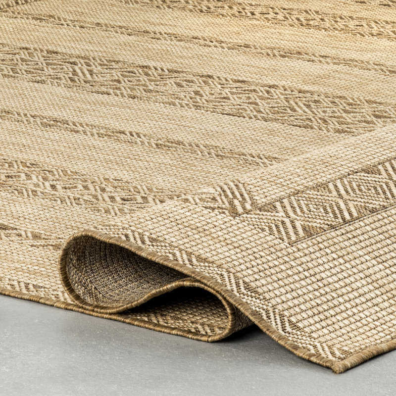 Beige Geometric Patterned Indoor/Outdoor Area Rug 6'7" x 9'
