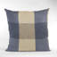 Coussin à carreaux carrés-897232889