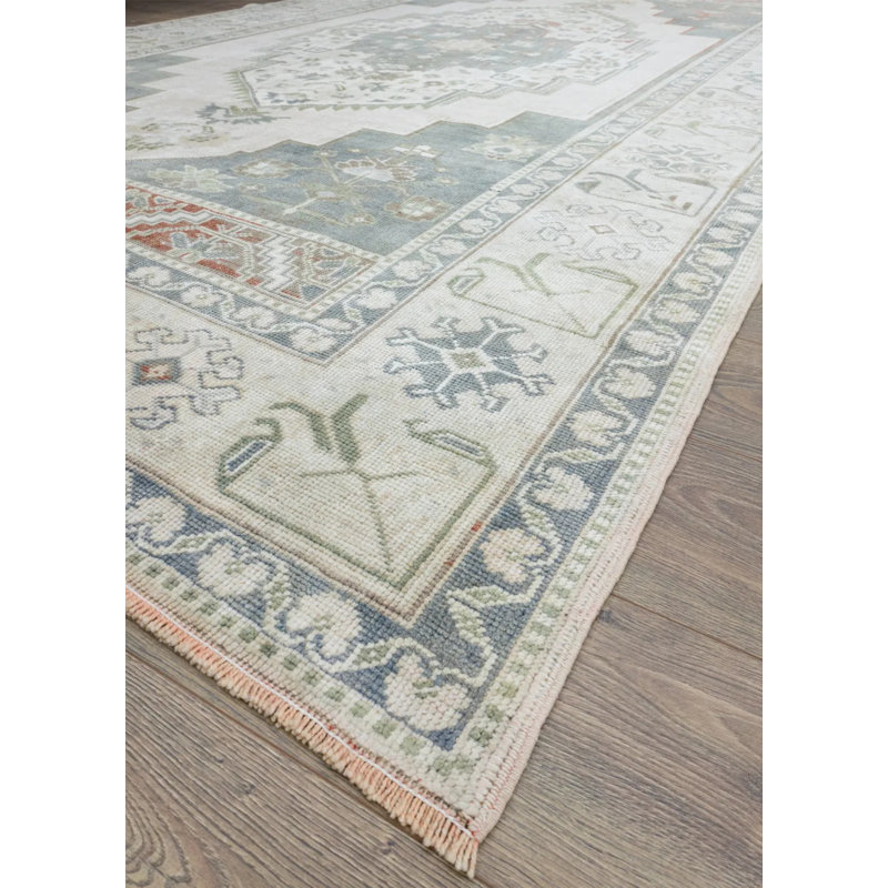 Tapis unique 6 pi 4 po x 7 pi 8 po Milvia