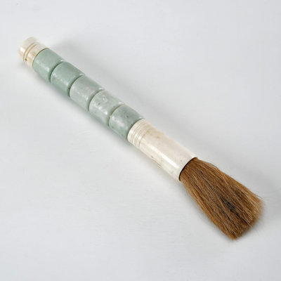 Approx. 1.3" Neutral Cylindrical Jade Calligraphy Brush