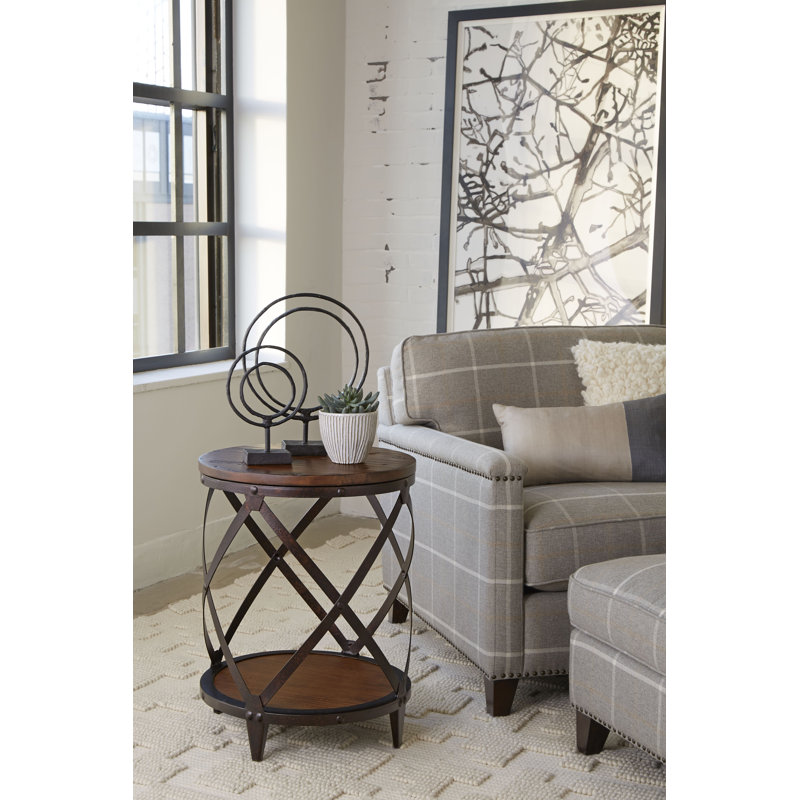 Schlenker End Table, Distressed Pine