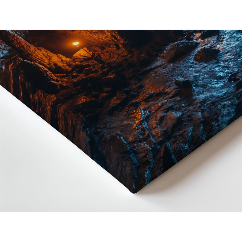 Toile, art intérieur d'une grotte peu éclairée avec des imposantes roches dentelées et art mural, H 12 po x l 9 po