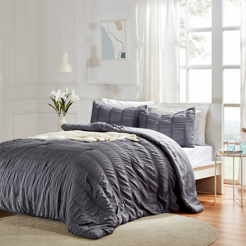 Full Gray Microfiber Seersucker Comforter Set with Shams