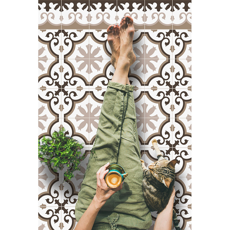 Pamala Damask Vinyl Indoor / Outdoor Area Rug, Rectangle 133 x 200cm