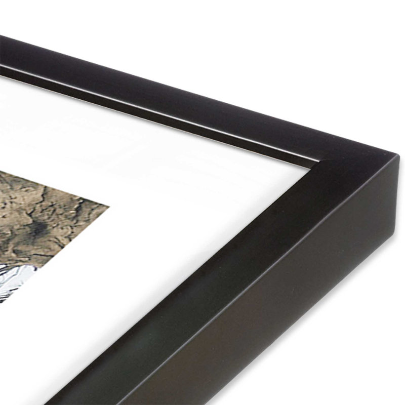 Imprimé Peaceful Ocean Cove, Cadre en zinc patiné, H 15,25 po x l 12,25 po x P 1,25 po