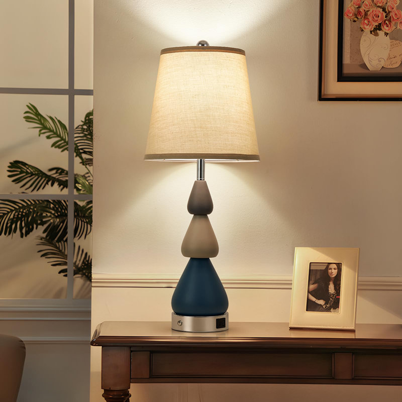 Lampe de table USB en métal Haldeman
