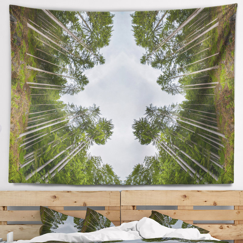 Tapisserie de paysage composé de conifères, H 50 po x l 60 po