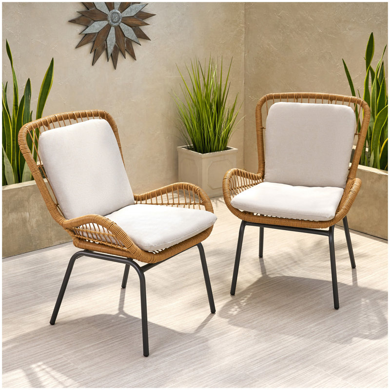 Chaise de patio avec coussins Mccaskill (ensemble de 2), Beige, Light Brown
