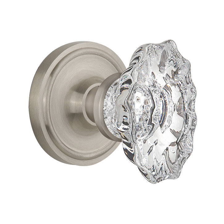 Rosette classique avec bouton de porte de château, Nickel satiné, 2,375 po