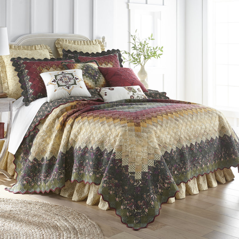 King Reversible Cotton Patchwork Quilt in Purple and Sage