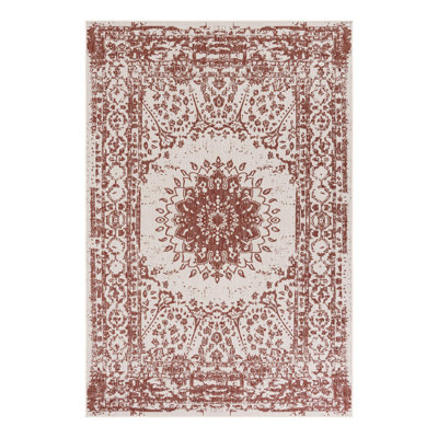 Tapis laminé orné