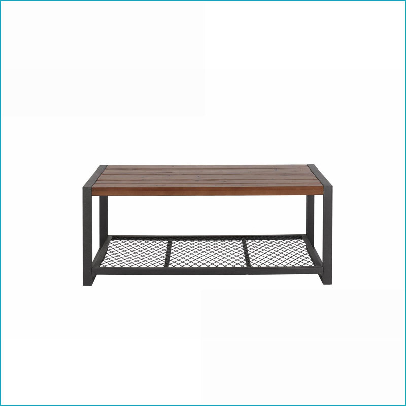 Table basse industrielle en bois récupéré naturel pour le salon, une beauté durable qui vieillit gracieusement