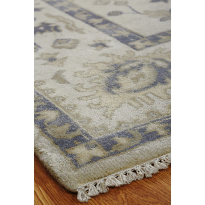 Neerav Wool Oriental Area Rug in Ivory, Rectangle 8' x 10'