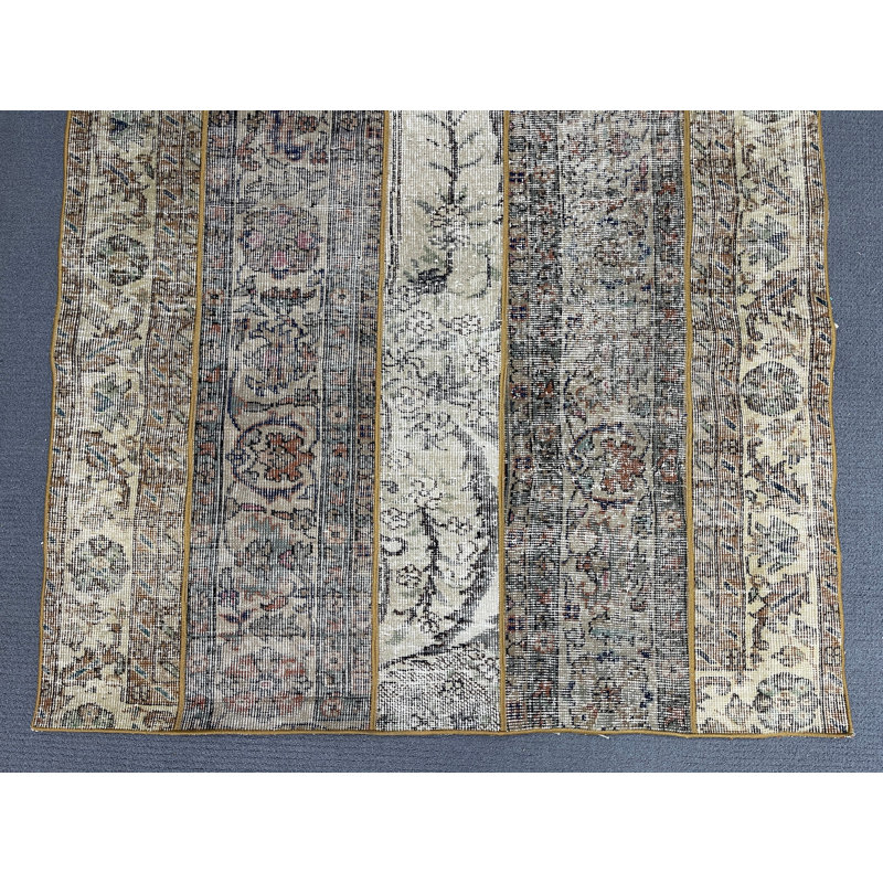 Tapis décoratif vintage en laine beige 52,4 x 55,1 po