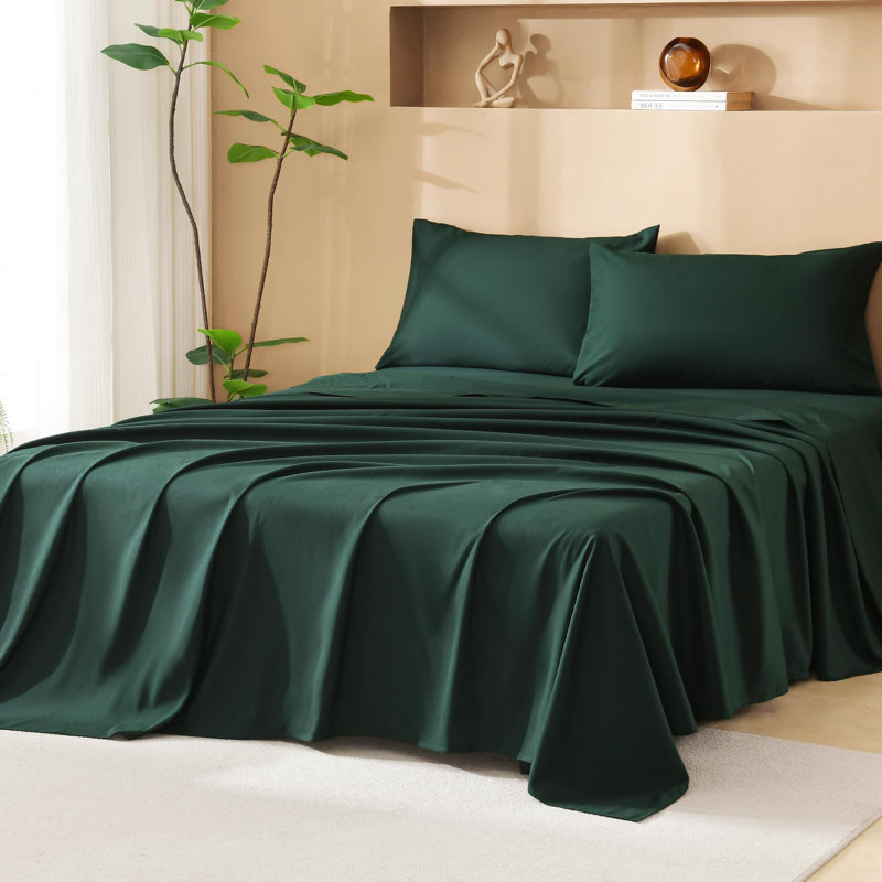 Ensemble d'édredon pour lit très grand Andency vert foncé 7 pièces Andency, Très grand (104 po x 90 po), Vert émeraude foncé