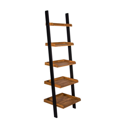 Dieses Bücherregal besticht durch sein stilvolles Design