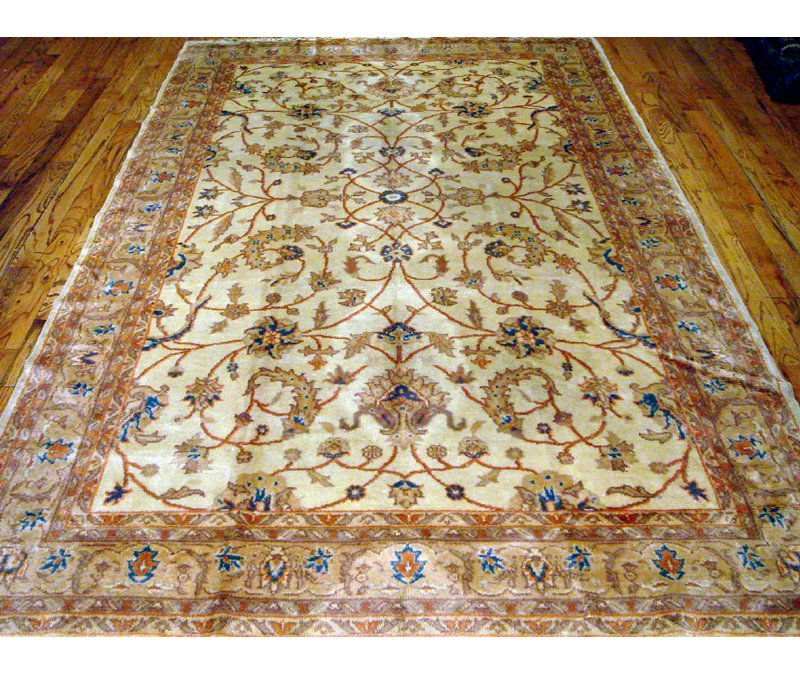 Hand Knotted Wool Oriental Indoor Rug