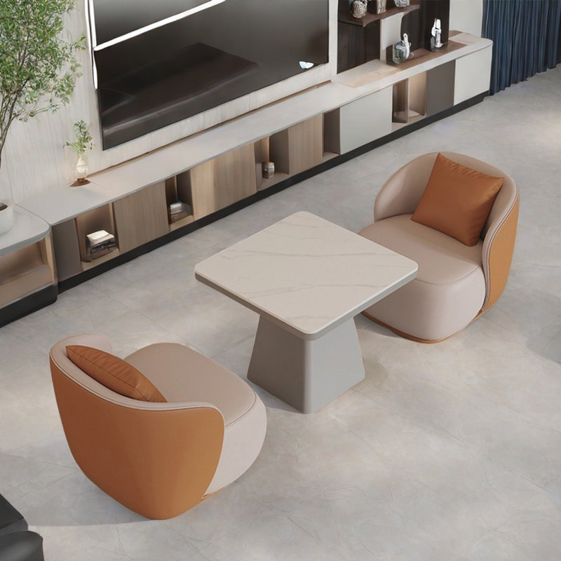 Lis, Orange, blanc cassé