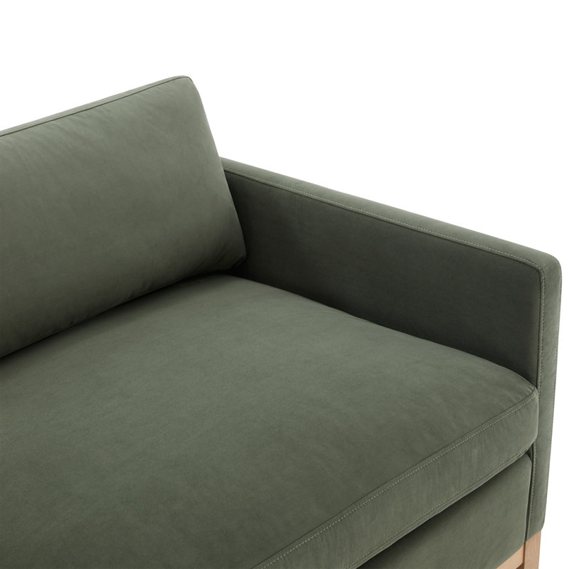 Canapé rembourré Liz, Velours performance olivine Soren, Bois naturel, H 32,28 po x l 84,25 po x P 39,37 po