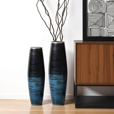 Ensemble de deux vases de plancher cylindriques en verre abstrait noir et bleu