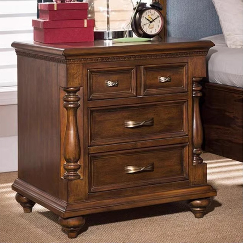 Demarcio Accent Chest