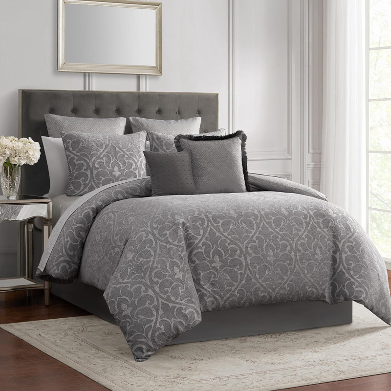 SIGNATURE Pentland 8pc Comforter Set, King Comforter + 7 Additional Pieces