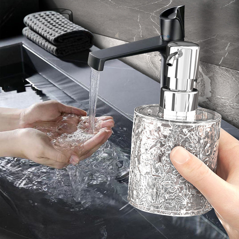 Distributeur de savon moussant pour bouteilles d'eau, Clair