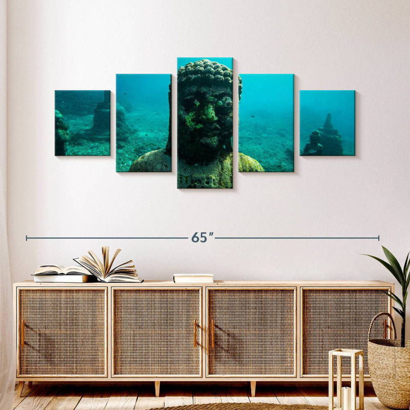 Bouddha sous l'eau, H 24 po x l 55 po