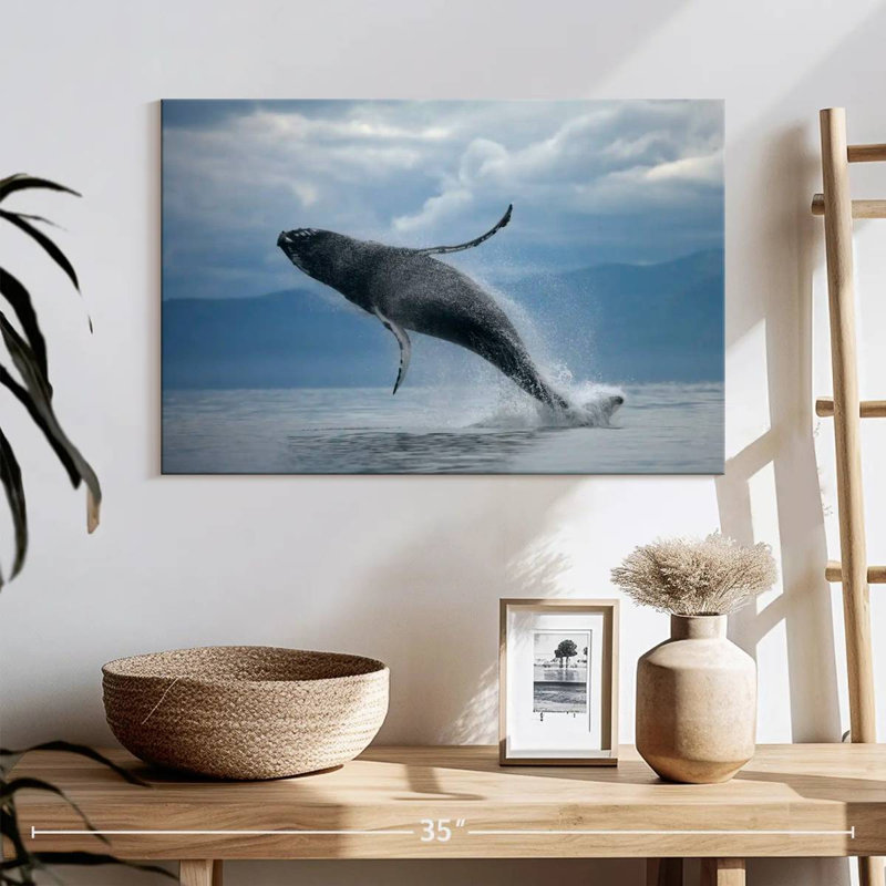 Rorpe brochant une baleine à bosse, H 16 po x l 24 po