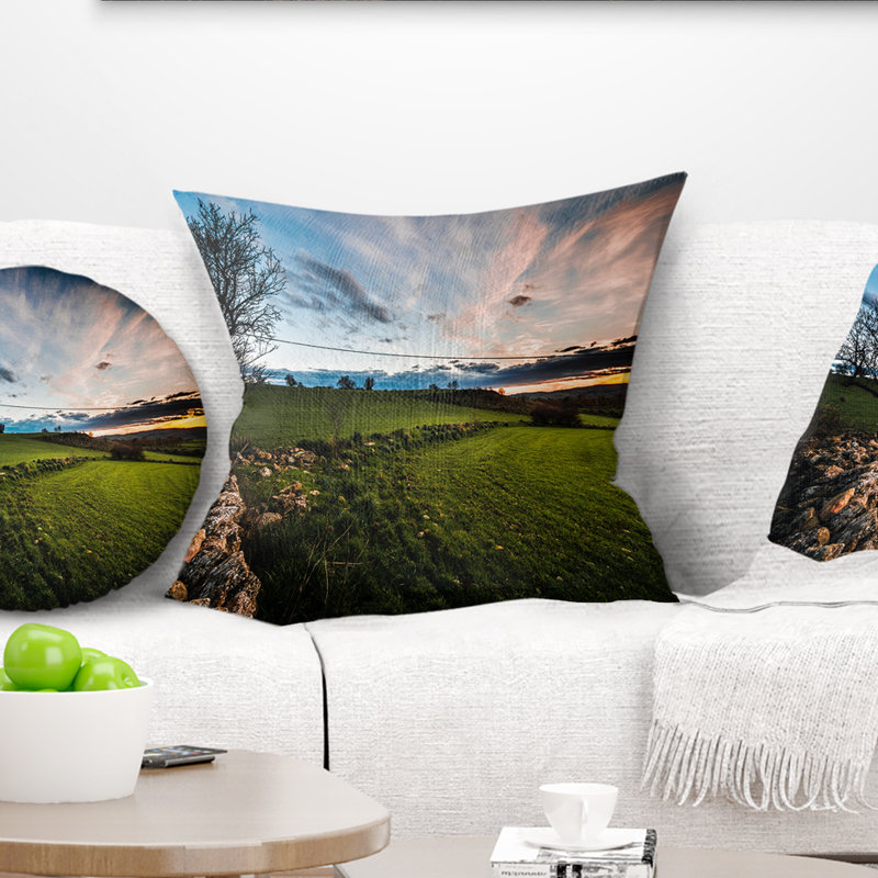 Magnifique coussin Meadow, 18 po x 18 po, Coussin décoratif